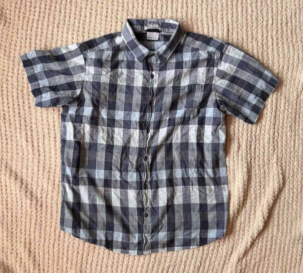 Columbia Shirt Mens Large Plaid Button Up Short Sleeve Gray Blue Casual